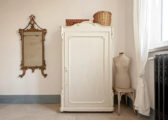 Piece En Rose Livorno